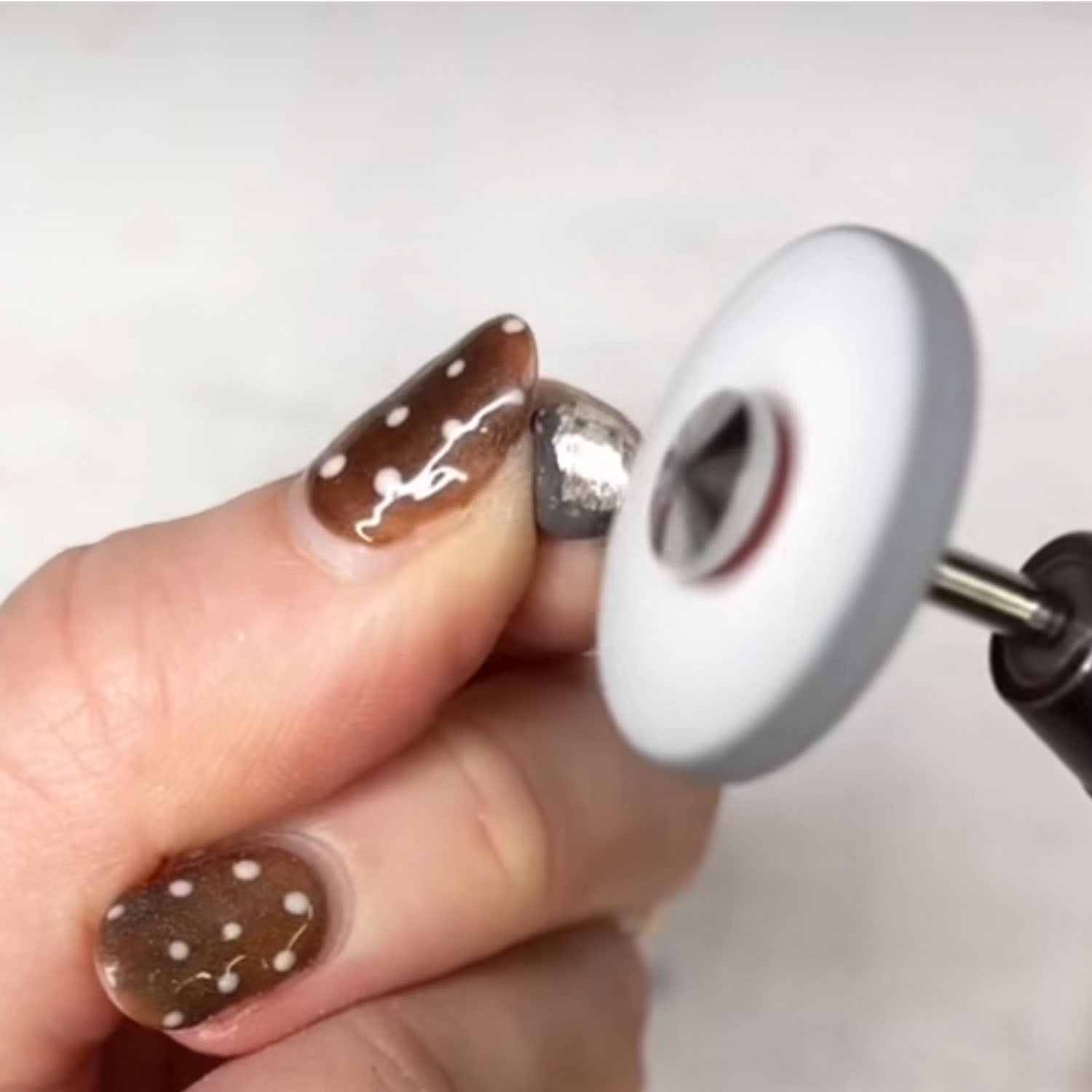 A Simple & Efficient Way To Remove Excess Metal: Eve CoolGrinders
