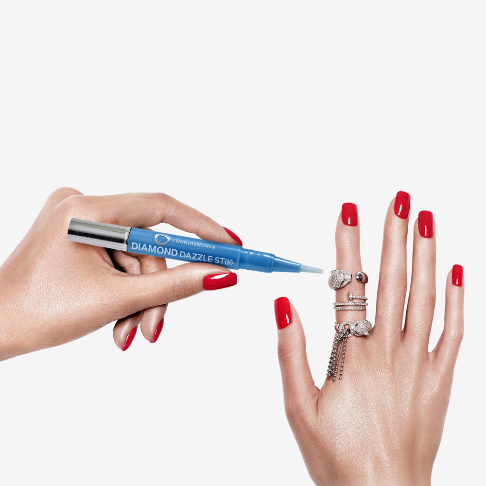 Dazzle Stick – Restoring The Lustre To Your Diamond Ring