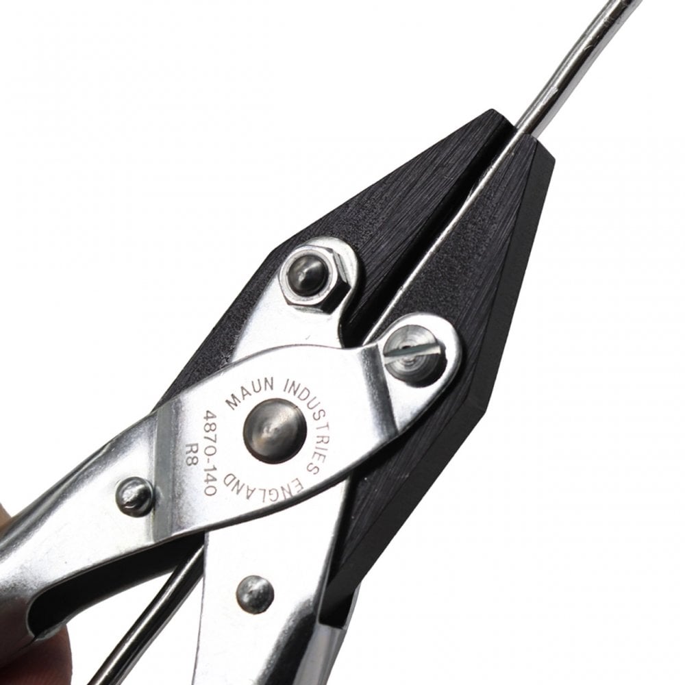 Maun Flat Nose Parallel Pliers 140mm Smooth Jaws