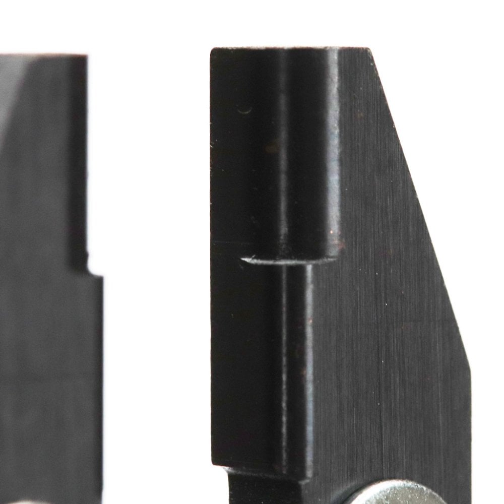 Maun Smooth Jaws Parallel Plier With 2-Step Curved Edges 125mm