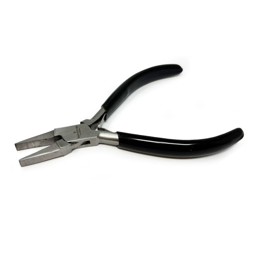 Flat Nose Pliers with Serrated Jaws, 130mm