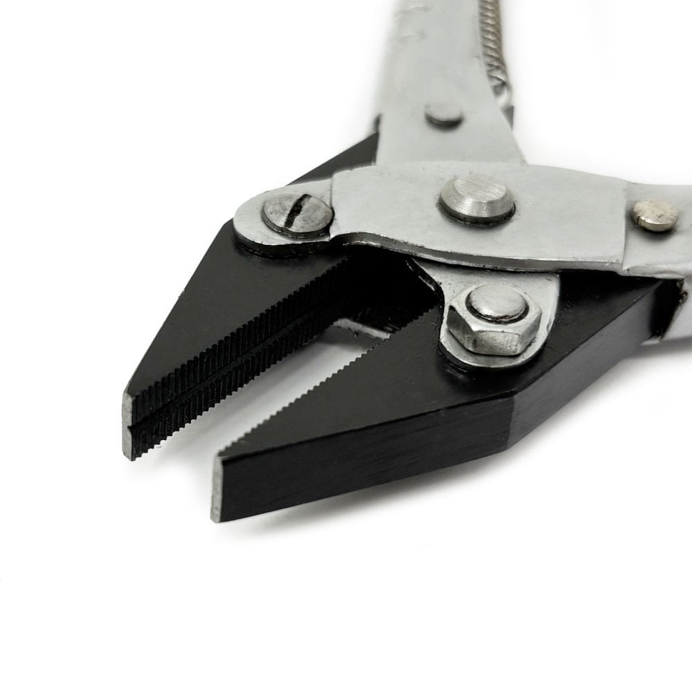 Flat Nose Parallel Action Plier with Serrated Jaws (140mm)