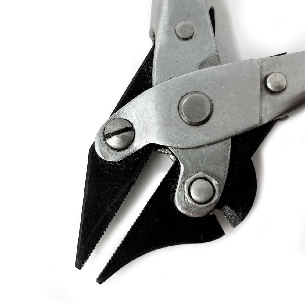 Combi Flat Nose Parallel Action Plier with Serrated Jaws & Side Cutter (140mm)