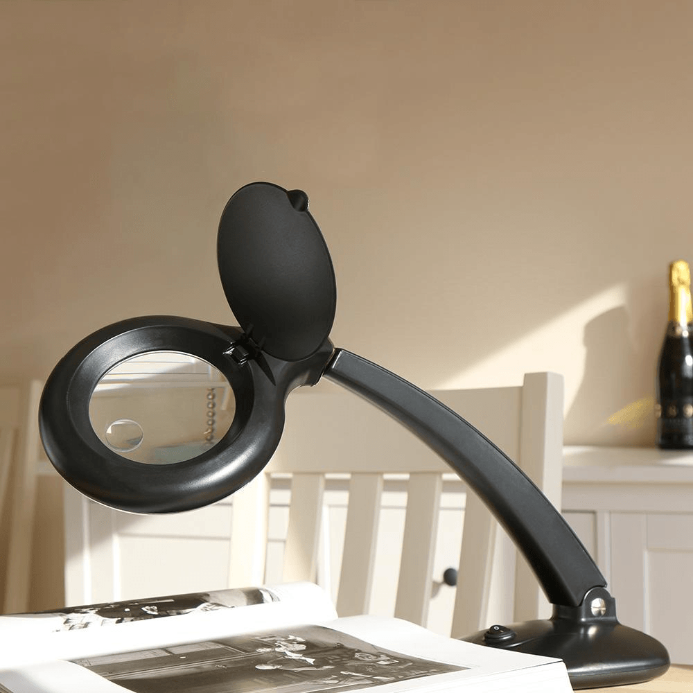 Lifemax Magnifying Table Lamp - Black